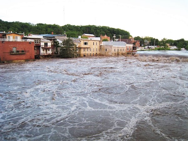 Elkader IA Flooding2_2008