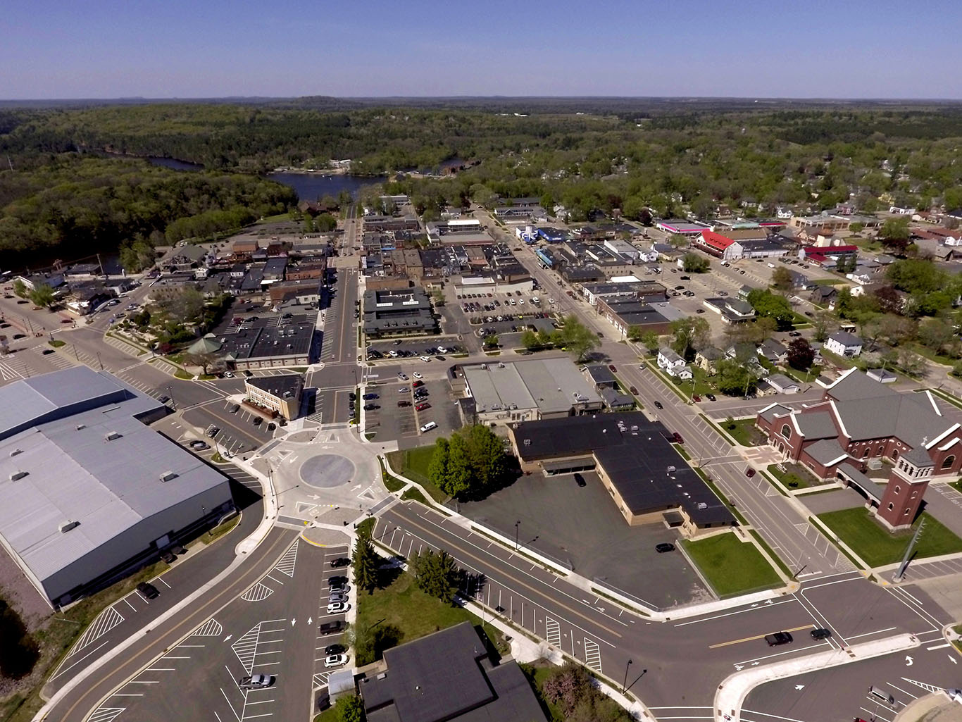 Wisconsin Dells_LaCrosse_Superior Street_Roundabout